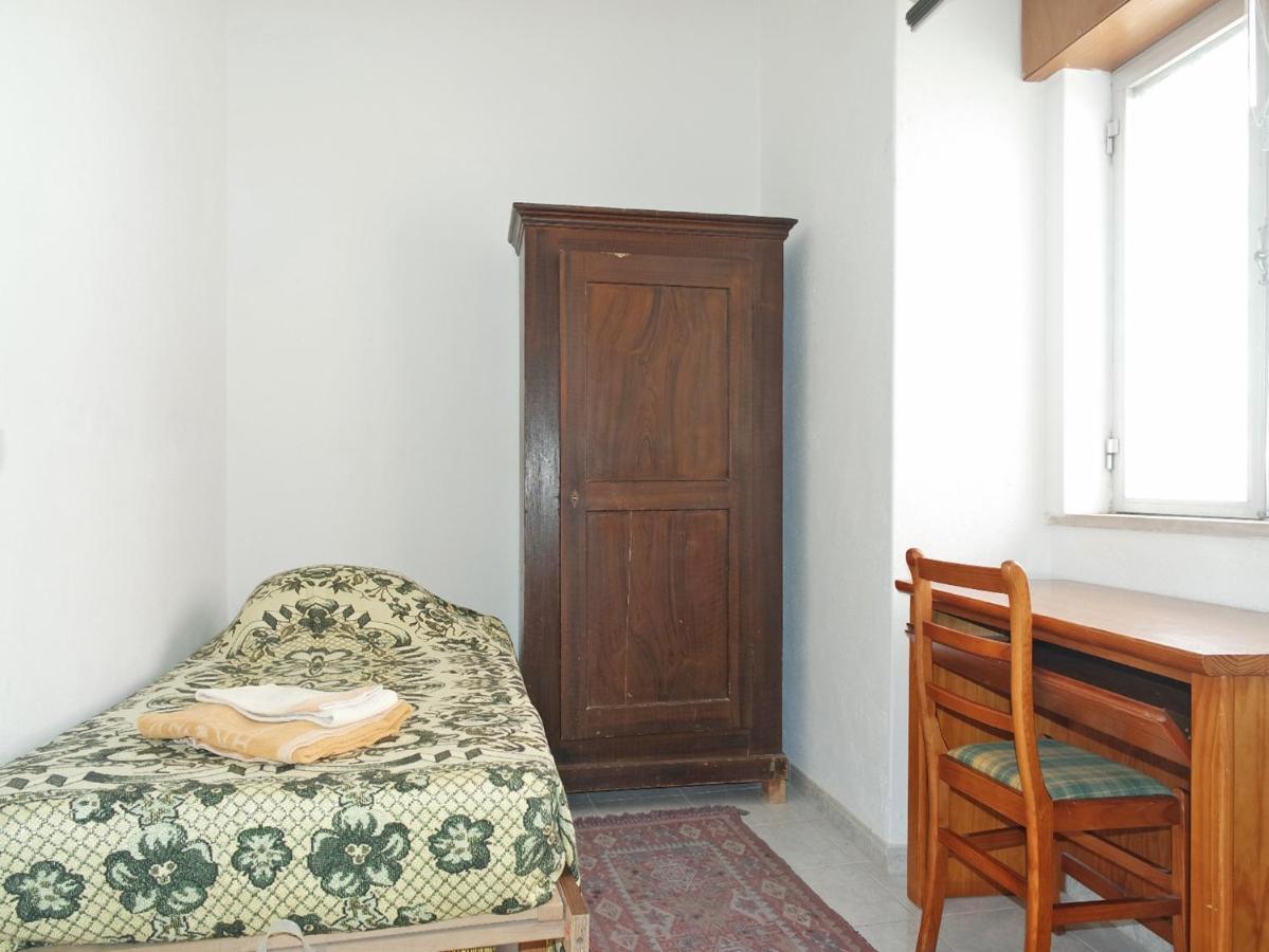 C01 - Blue Door City Apartment Лагос Екстериор снимка