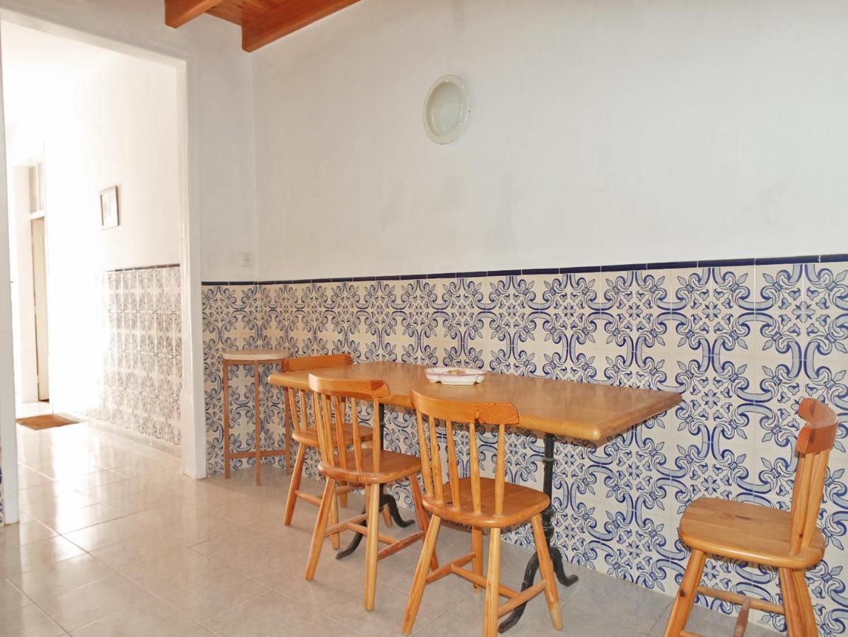 C01 - Blue Door City Apartment Лагос Екстериор снимка